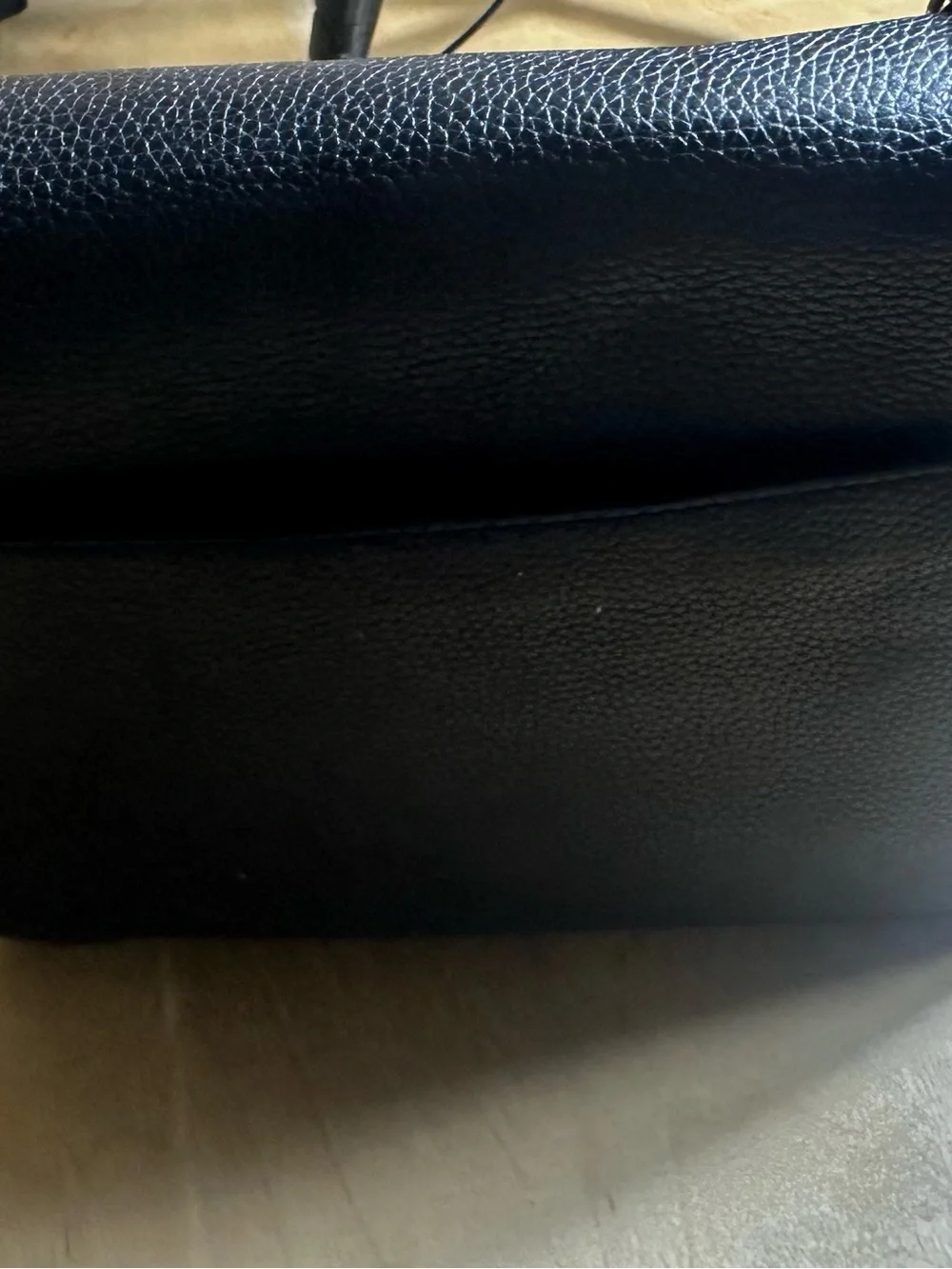 Tory Burch Black Pebbled Leather Shoulder Bag with Gold Chain